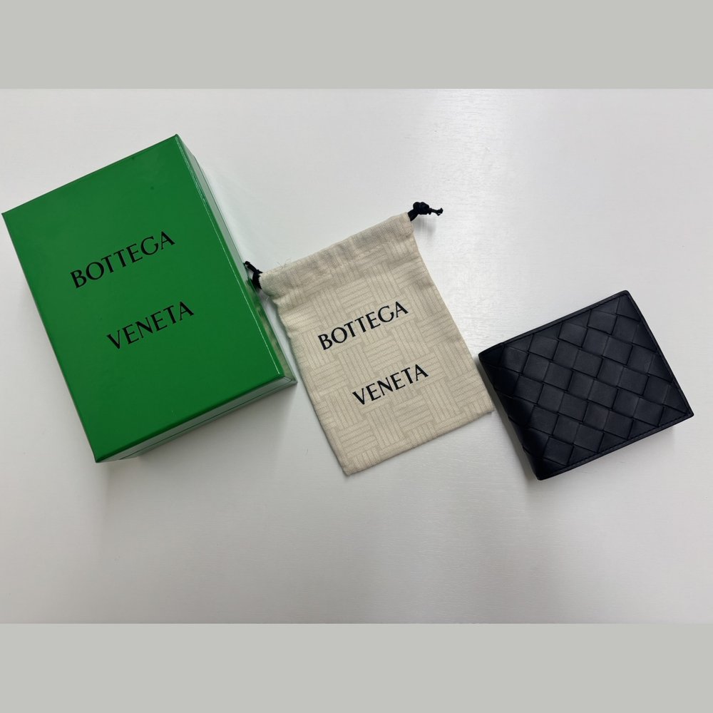 ボッテガ・ヴェネタ「イントレチャート」二つ折り財布 買取実績